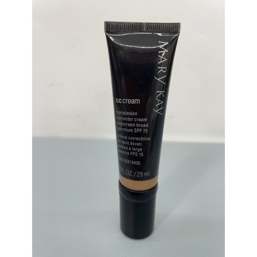 Mary Kay CC Cream Sunscreen Broad Spectrum SPF 15 Deep 1oz. New